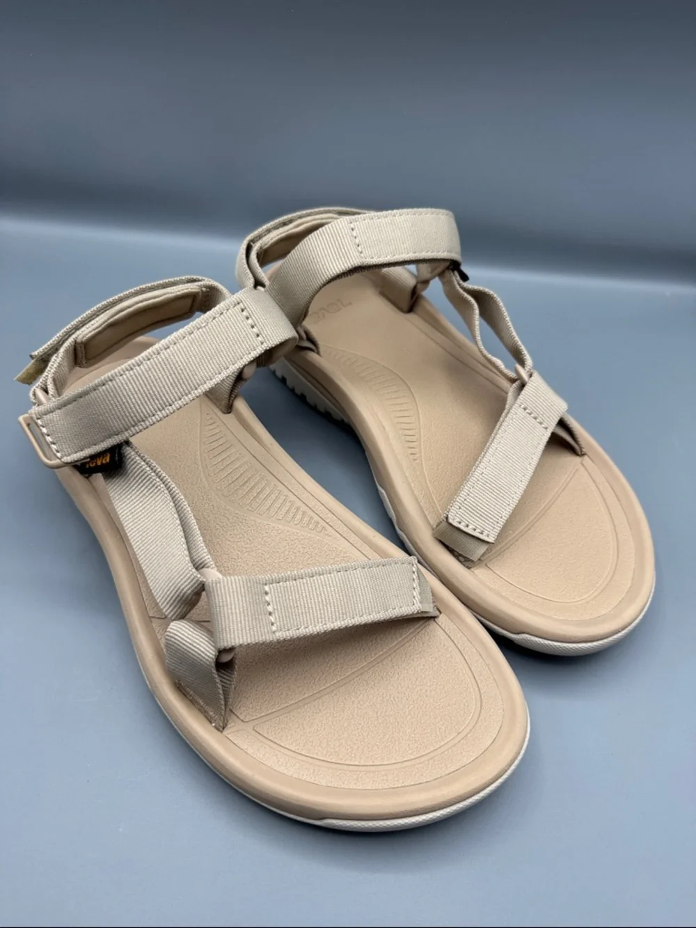 Teva Women’s Hurricane XLT2 Beige Tan Sport Sandals Sesame 11